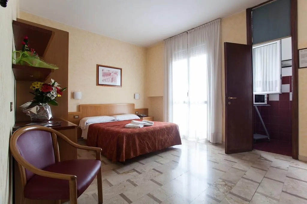 ***  Ih Hotels Milano Aparthotel Argonne Park Italien
