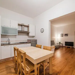 Manzoni House Olaszország