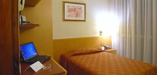 Ih Hotels Milano Aparthotel Argonne Park