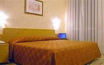 Ih Hotels Milano Aparthotel Argonne Park Milan